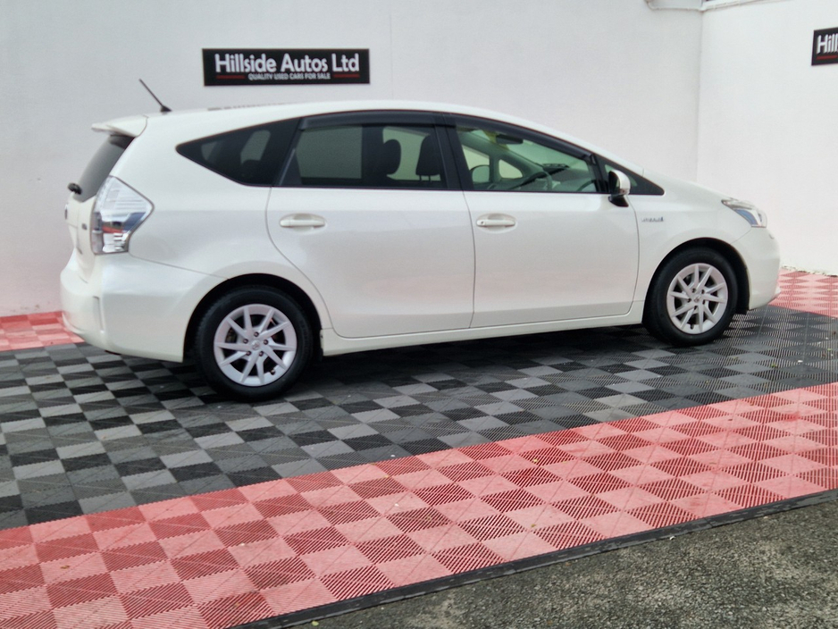 2012 Toyota Prius 1.8L Petrol Hybrid For Sale Images