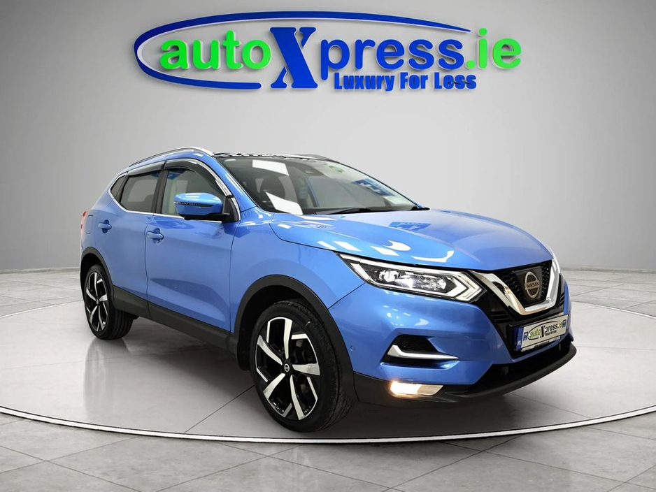 Nissan Qashqai 1.5 DCI Tekna Reversing camera, Panoramic roof