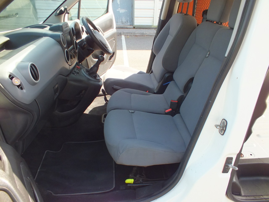 2015 Peugeot Partner 1.6L Diesel For Sale Images