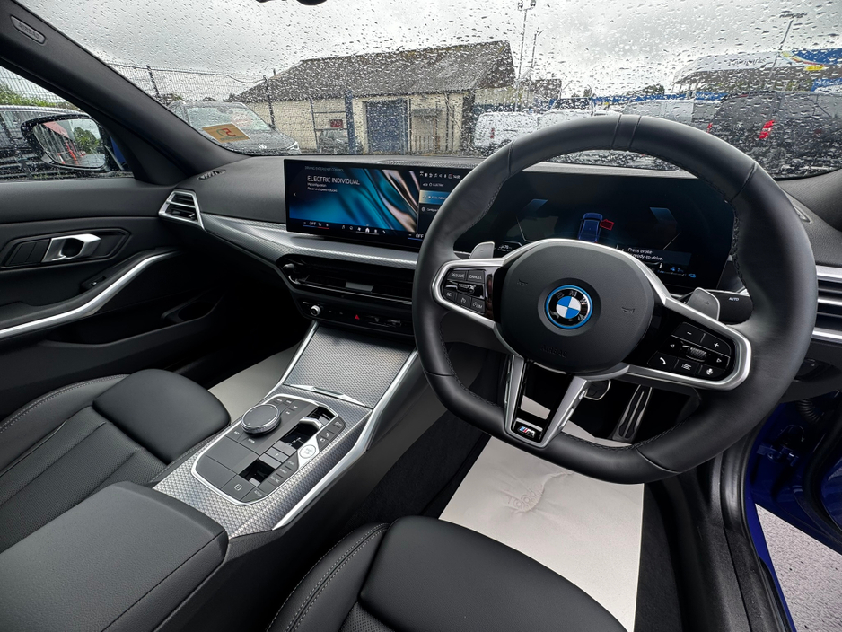 2025 BMW 3 Series 2L Hybrid For Sale Images