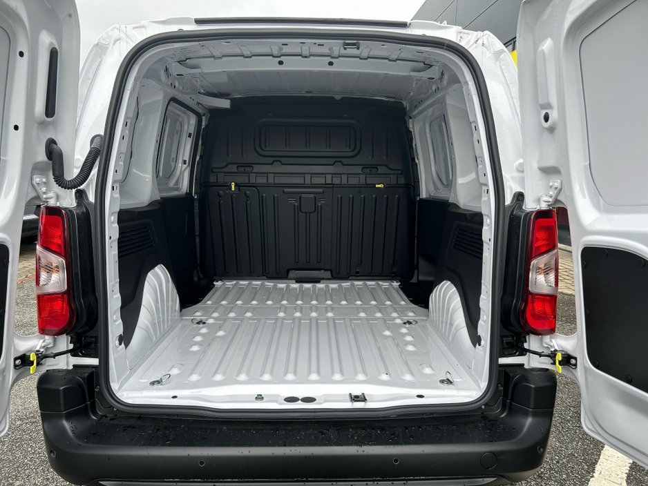 2024 Opel Combo 1.5L Diesel For Sale Images