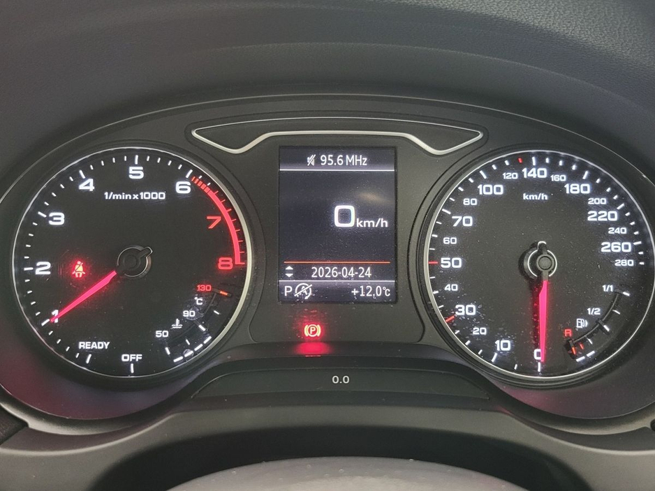 Audi A3 SE Auto Hatch — thumbnail 7