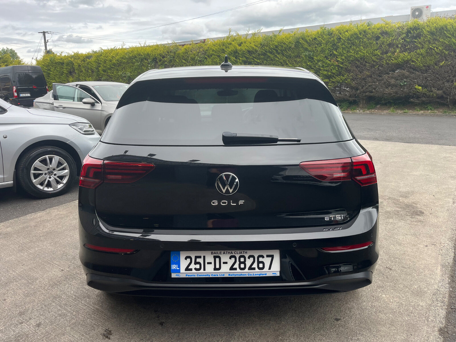 2025 Volkswagen Golf 1.5L Petrol For Sale Images
