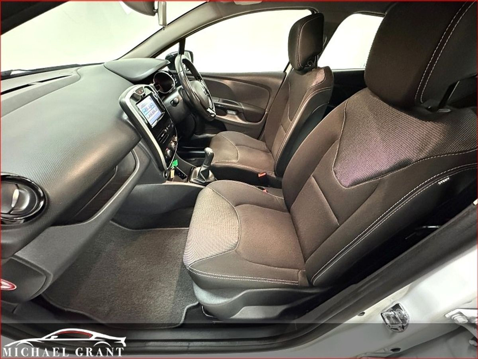 2014 Renault Clio 1.1L Petrol For Sale Images