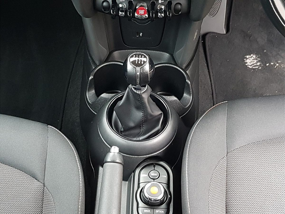 2019 MINI Hatch 1.5L Petrol For Sale Images