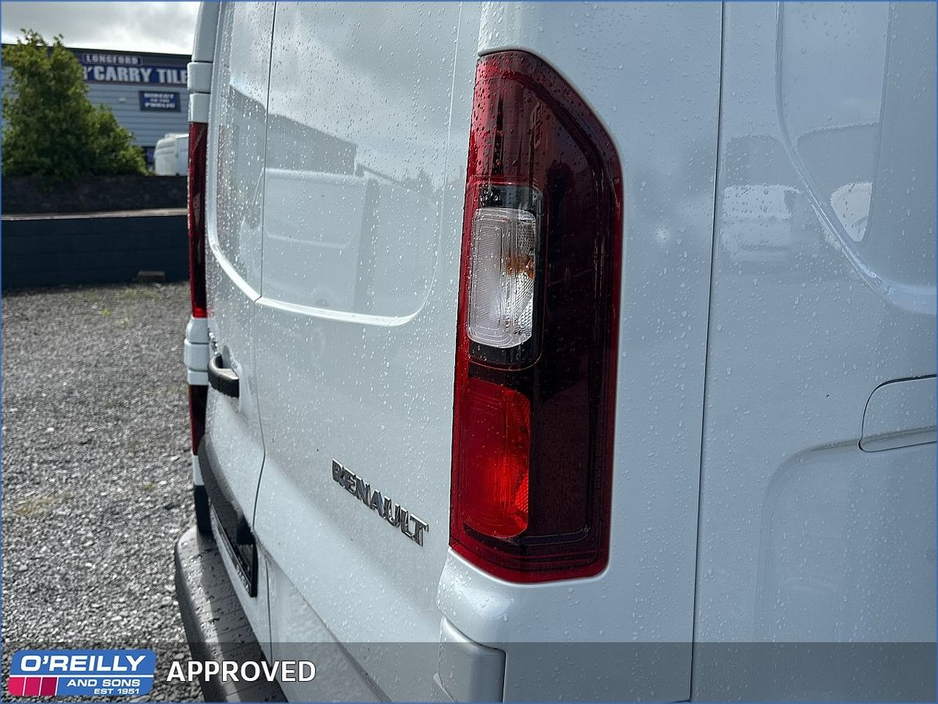 2025 Renault Trafic 2.0L Diesel For Sale Images