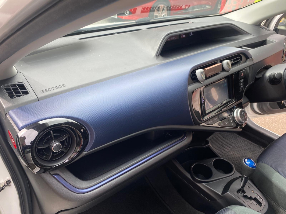 2016 Toyota Aqua 1.5L Petrol Hybrid For Sale Images