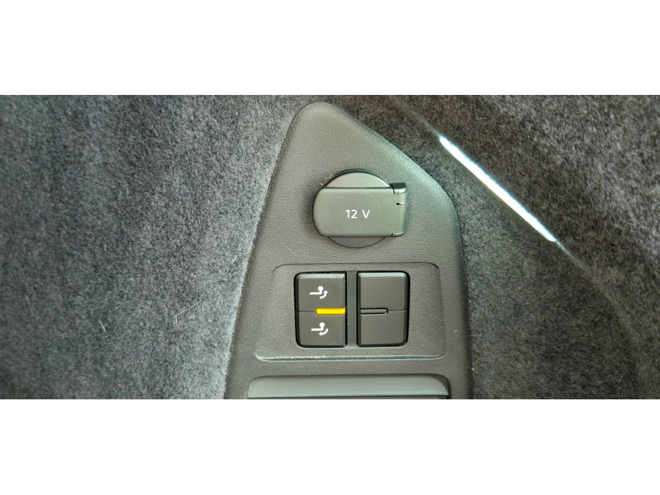 2023 Volkswagen Touareg 3L Diesel For Sale Images