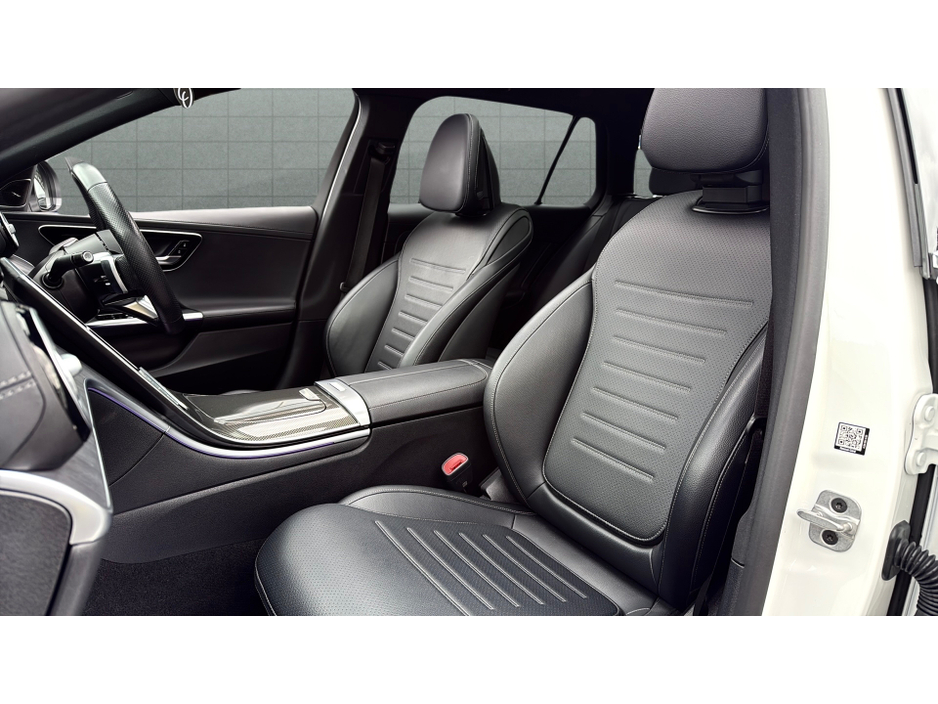2024 Mercedes-Benz C Class 2L Petrol Plug-in Hybrid For Sale Images