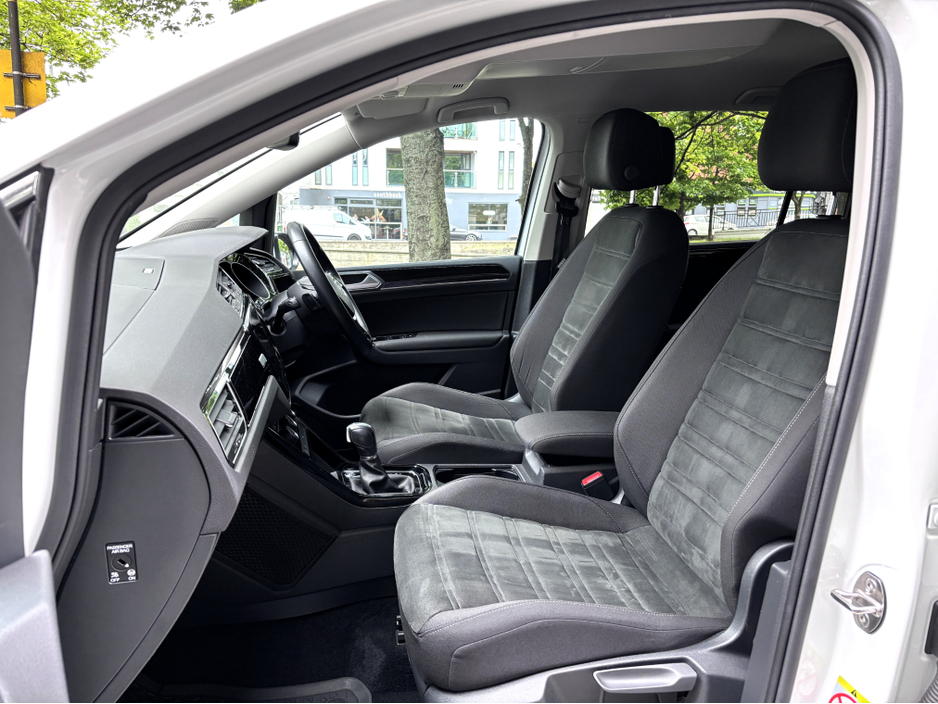 2018 Volkswagen Touran 1.4L Petrol For Sale Images