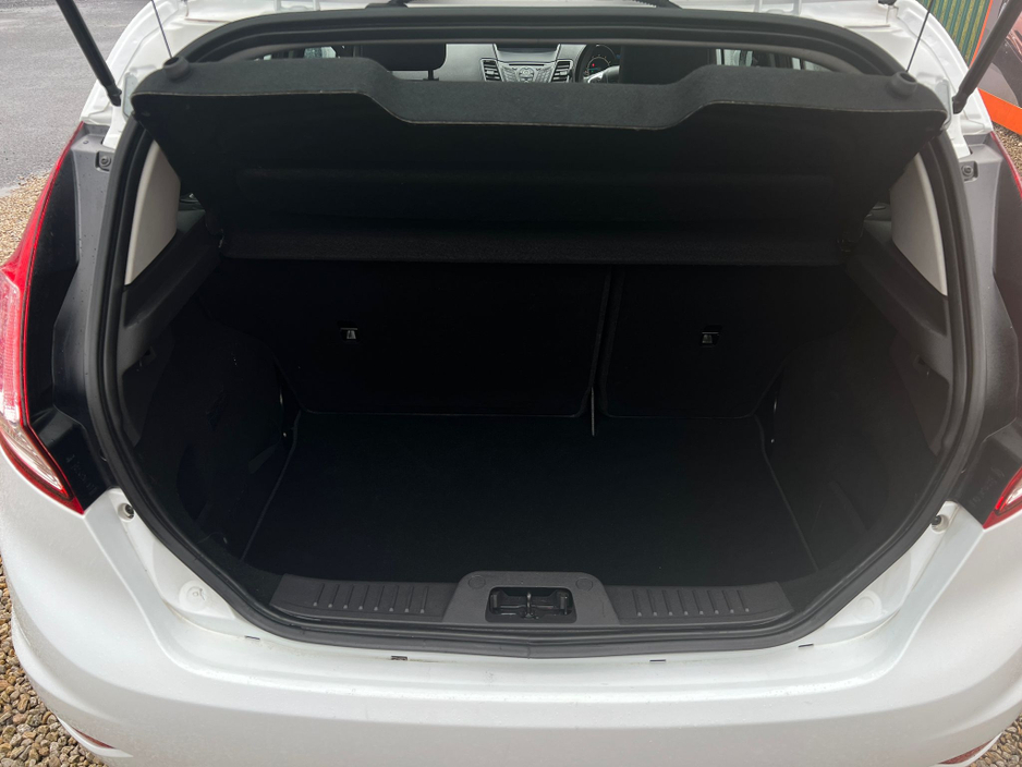 Ford Fiesta ==NEW WETBELT//NEW NCT//NEW TAX//APPLE CARPLAY== — thumbnail 13