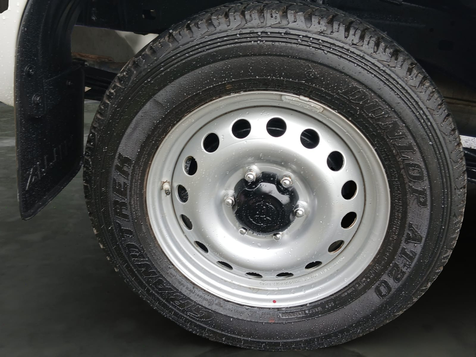 2025 Toyota Hilux 2.4L Diesel For Sale Images