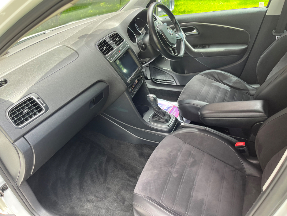 2016 Volkswagen Polo 1.2L Petrol For Sale Images
