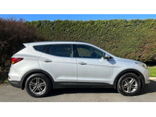 2017 Hyundai Santa Fe 2.2L Diesel For Sale Images