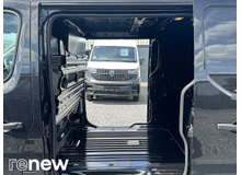 2025 Renault Trafic 2.0L Diesel For Sale Images