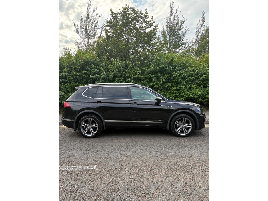 Volkswagen Tiguan A7 R-LINE 2.0 TDI D7F 150 5DR AUTO