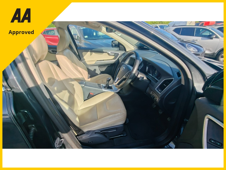 2017 Volvo XC60 2L Diesel For Sale Images