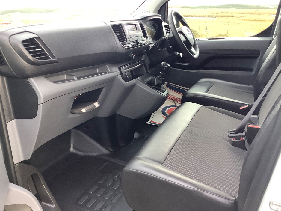 2022 Opel Vivaro 1.5L Diesel For Sale Images