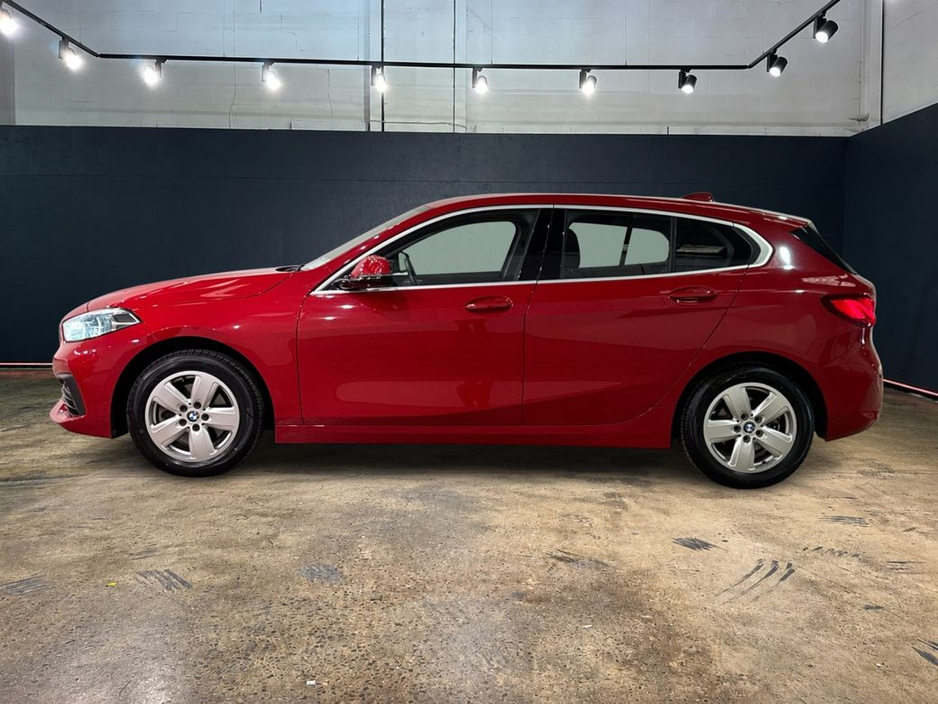 BMW 1 Series 1.5 AUTOMATIC PLAY EDITION - FACTORY ALLOYS - DIGITAL DASH - ELECTRIC SEAT/BOOT - REAR CAMERA/PARKING RADAR — thumbnail 6