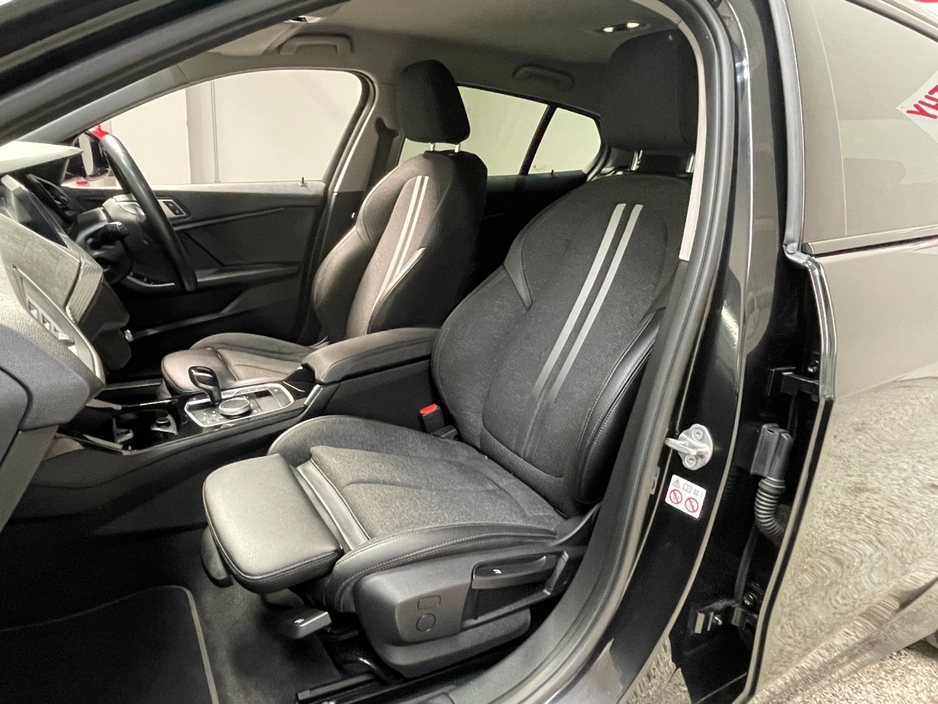 2022 BMW 1 Series 1.5L Diesel For Sale Images