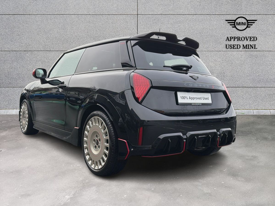 2025 MINI Hatch 2L Petrol For Sale Images