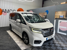 Honda Stepwagon 2021 HONDA STEPWAGON SPADA G HYBRID SENSING 2.0 7 SEATER AUTOMATIC / CRUISE CONTROL / REVERSE CAMERA / HEATED SEATS / 7 SEATS / AUTOMATIC DOORS AND MORE