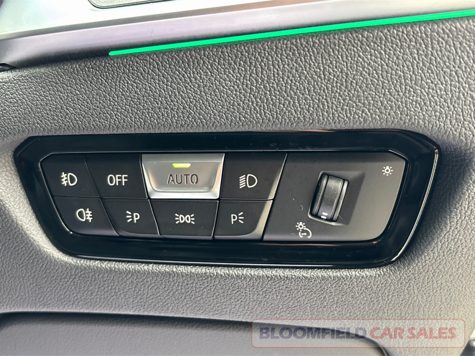 BMW 3 Series X-DRIVE, M-SPORT TOURING , AUTO // LOW MILEAGE — thumbnail 25
