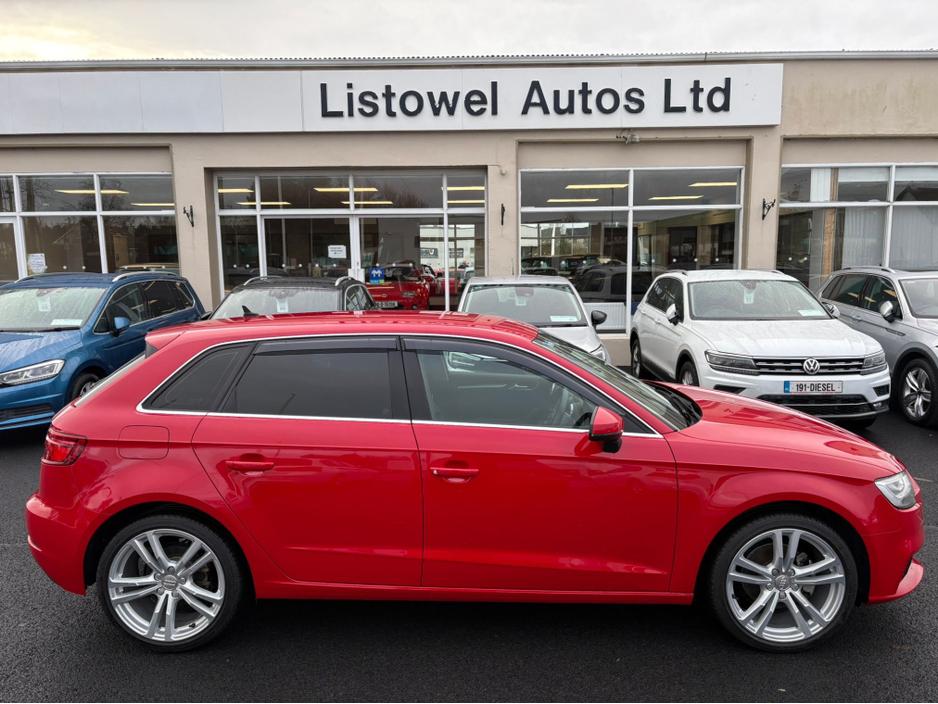 Audi A3 HATCHBACK 1.4 AUTOMATIC * REAR VIEW CAMERA, POP UP MULTIMEDIA DISPLAY, AUDI MULTIMEDIA, POWERED FOLDING HEATED MIRRORS, PRIVACY GLASS, PADDLE SHIFT, 18" S-LINE ALLOYS * — thumbnail 3