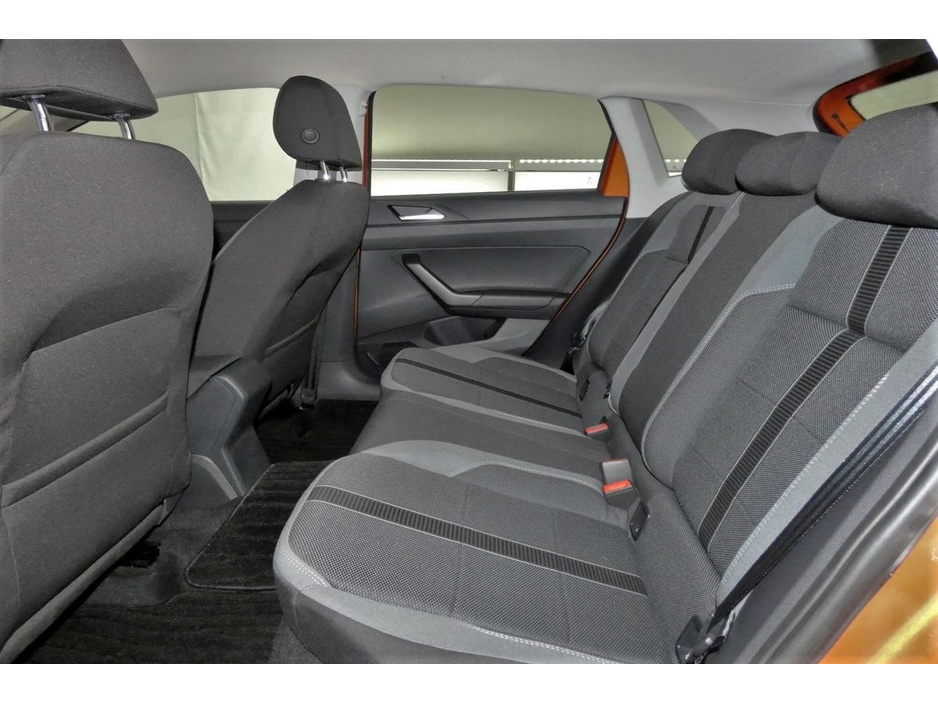 Volkswagen Polo 1.0 TSI DSG COMFORTLINE *CARPLAY*ANDROID*REVERSE CAM*PARK SENSORS* — thumbnail 16