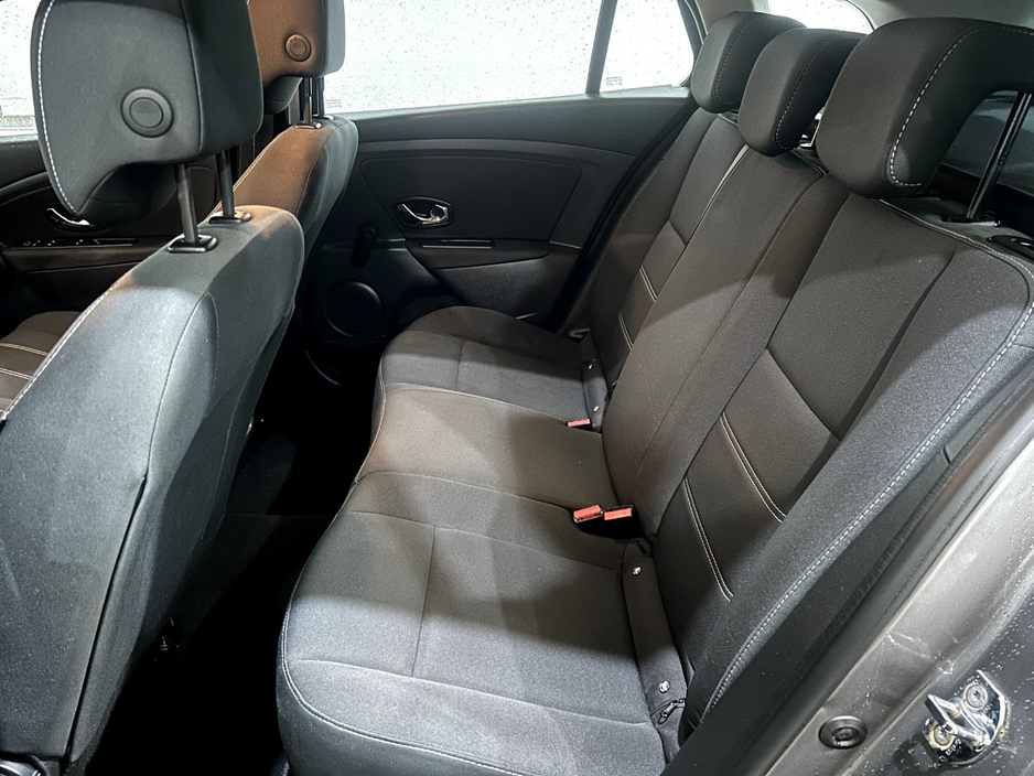 2015 Renault Grand Megane 1.5L Diesel For Sale Images