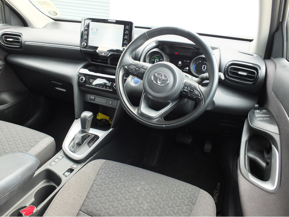 2023 Toyota Yaris Cross 1.5L Petrol Hybrid For Sale Images