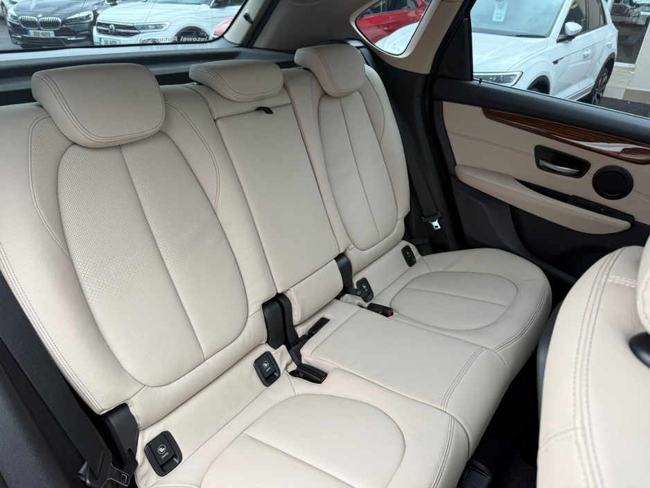BMW 2 Series LUXURY 150BHP AUTO 2.0 DIESEL *REAR VIEW CAMERA, 16 " ALLOYS, PARKING SENSORS FRONT & REAR, ADAPTIVE CRUISE CONTROL, MEMORY SEATS, LEATHER UPHOLSTERY, 3 STAGE HEATED SEATS, HEADS UP DISPLAY* — thumbnail 11