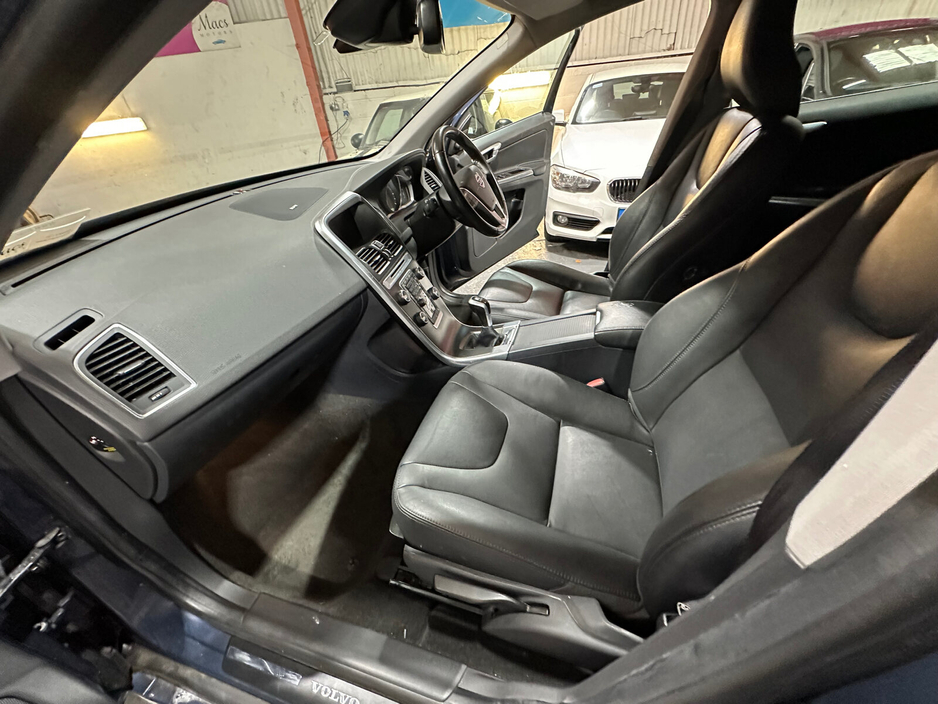 2014 Mercedes-Benz E Class 2.1L Diesel For Sale Images