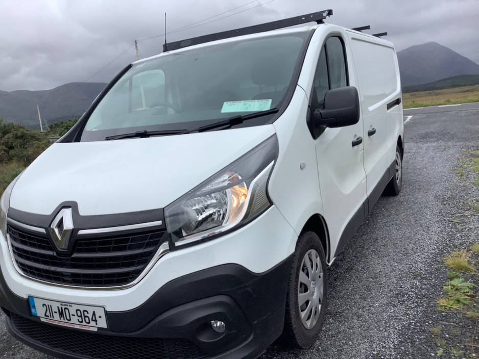 2021 Renault Trafic 2L Diesel For Sale Images