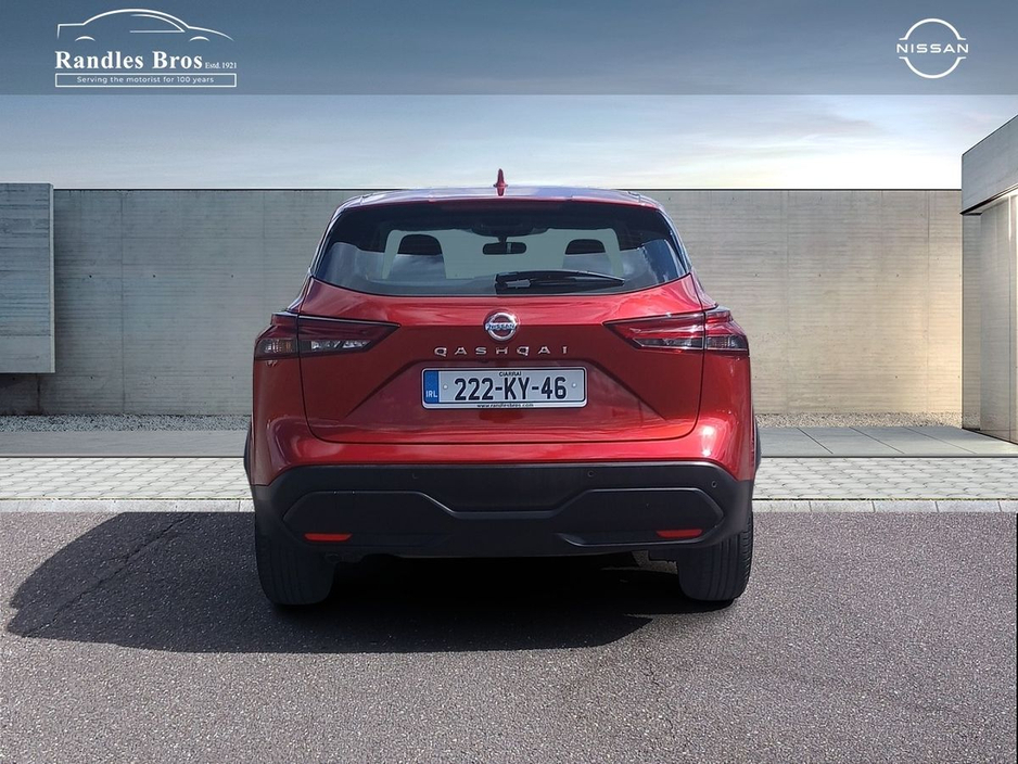 Nissan Qashqai 1.3 PET SV — thumbnail 6