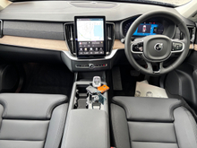2025 Volvo XC90 2L Hybrid For Sale Images