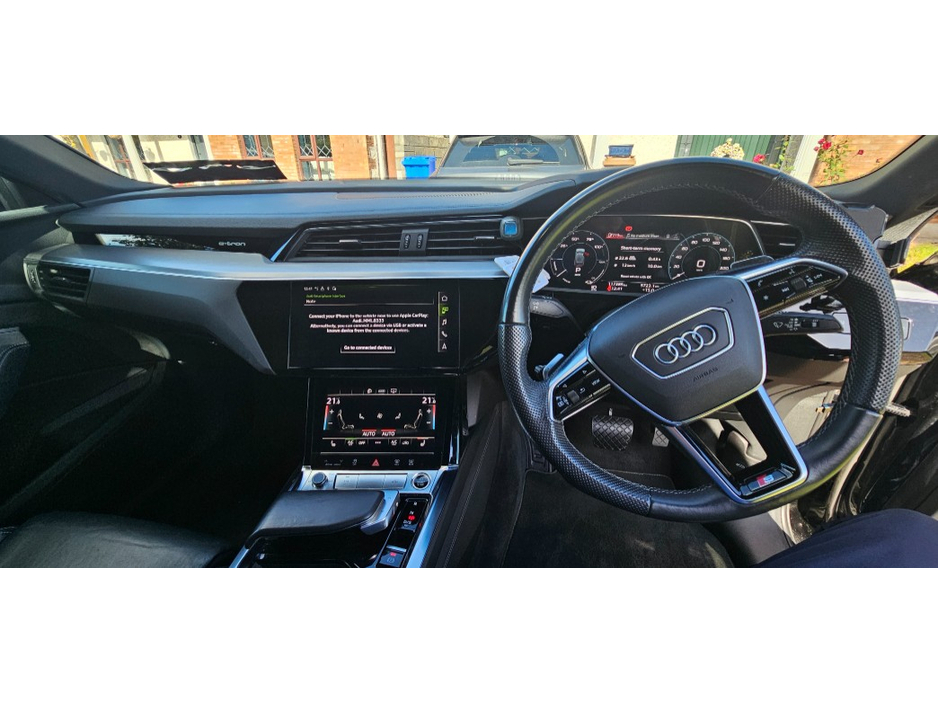 Audi e-tron S LINE QUATTRO 55 5DR A Sportback — thumbnail 9