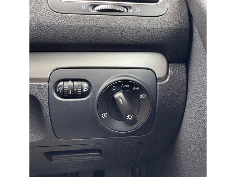 Volkswagen Golf — thumbnail 24