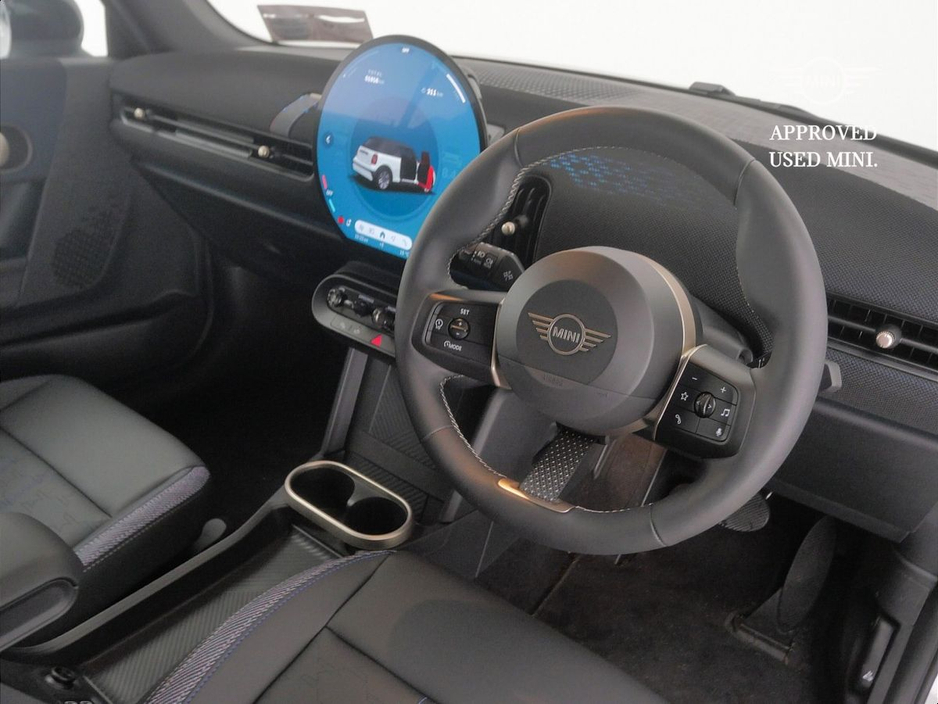 2025 MINI Hatch 2.0L Petrol For Sale Images