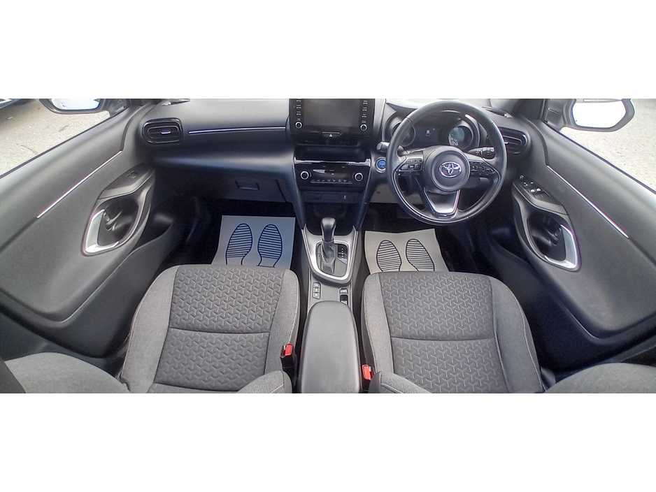 2022 Toyota Yaris Cross 1.5L Petrol Hybrid For Sale Images