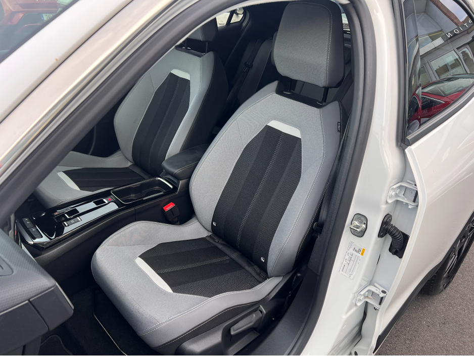 2025 Opel Mokka 0L Electric For Sale Images