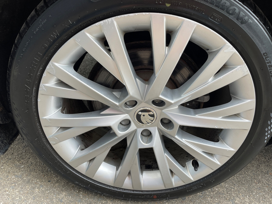 2021 Skoda Superb 2L Diesel For Sale Images