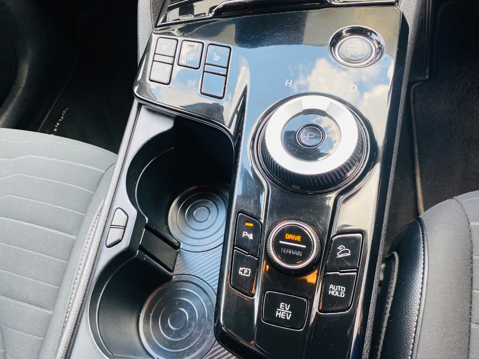 2023 Kia Sportage 1.6L Petrol Plug-in Hybrid For Sale Images