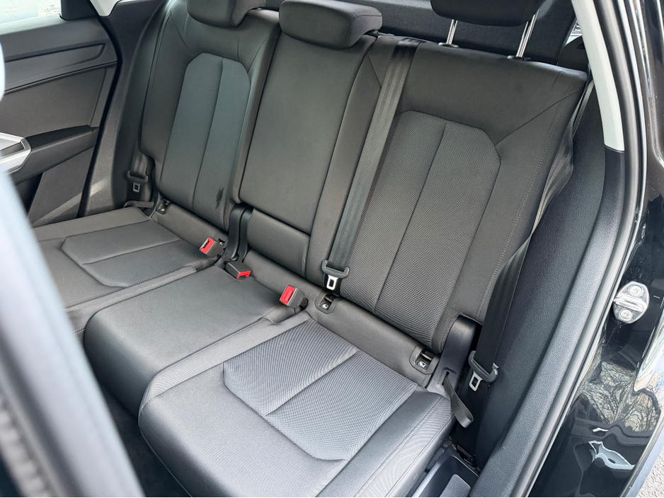 2022 Audi Q3 1.4L Petrol Plug-in Hybrid For Sale Images