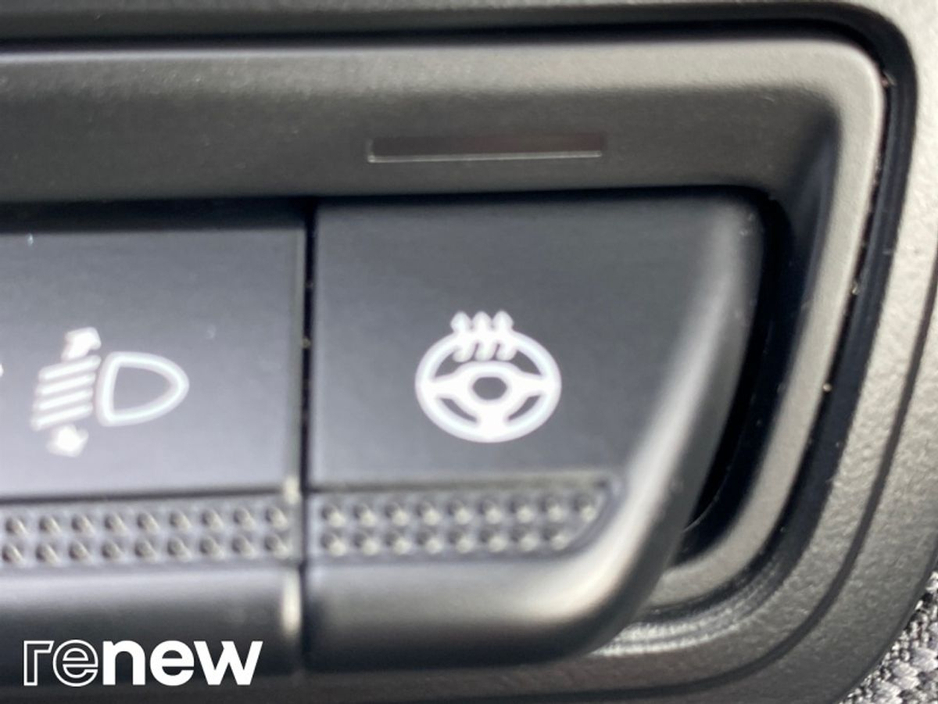 2024 Renault Clio 1.6L Petrol Hybrid For Sale Images