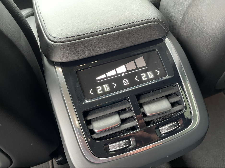 2023 Volvo XC60 2L Diesel For Sale Images