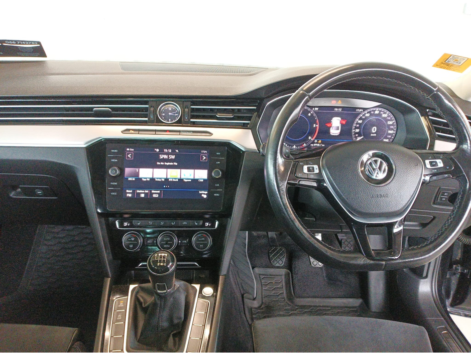 2019 Volkswagen Passat 2L Diesel For Sale Images