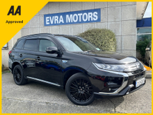Mitsubishi Outlander BLACK EDITION 4WD PHEV HYBRID AUTOMATIC 2.4 PETROL //HIGH SPEC//LOW MILES//HALF LEATHER HEATED ELECTRIC SEATS//REVERSE CAMERA//ADAPTIVE CRUISE CONTROL//KEYLESS ENTRY//