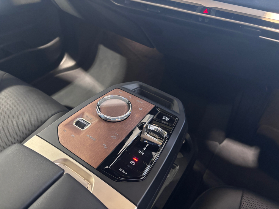 2024 BMW iX 0L Electric For Sale Images