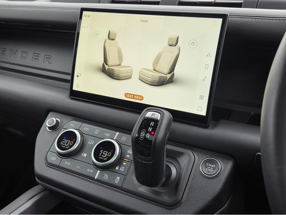 2024 Land Rover Defender 2L Petrol Plug-in Hybrid For Sale Images